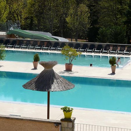 Hotel Les Vignes Chassiers Экстерьер фото