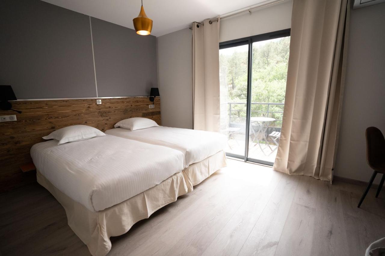 Hotel Les Vignes Chassiers Экстерьер фото
